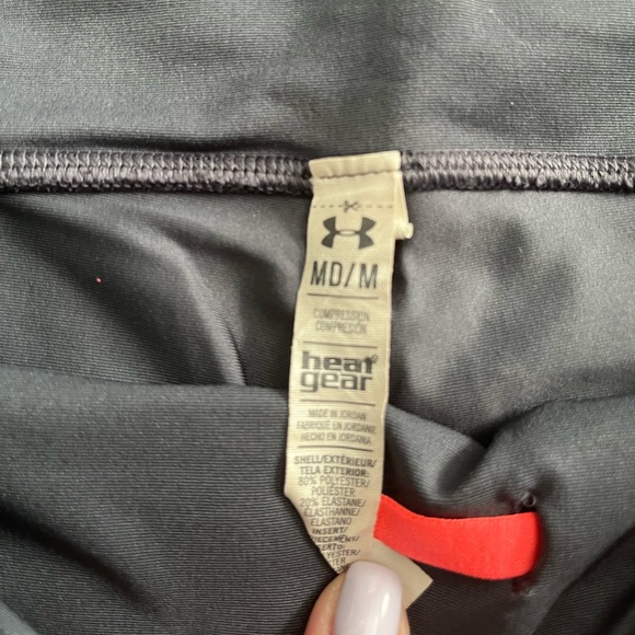 UNDER ARMOUR LEGGINGS - Picture 2 of 5